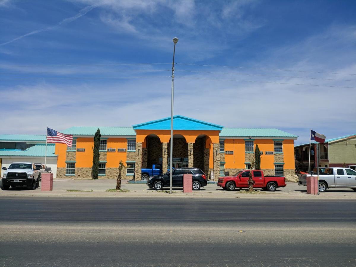 Alien Hotel Pecos