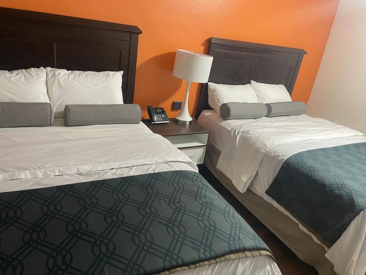 Alien Hotel Pecos