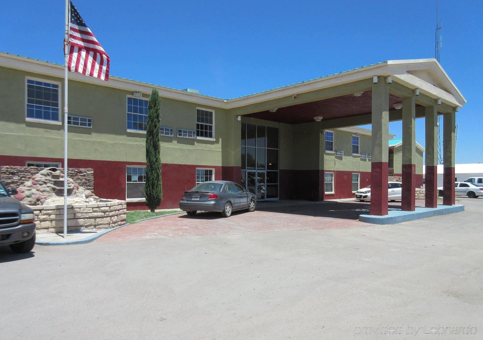 Alien Hotel Pecos